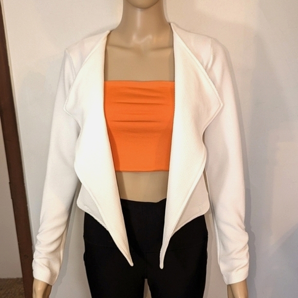 Woman's Crop Asymmetrical Blazer/Jacket - Picture 3 of 11
